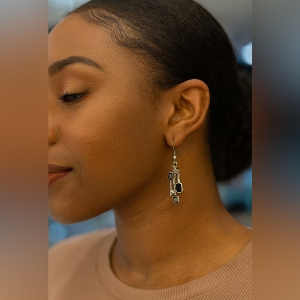 Artisanal gunmetal plated earrings w/ zirconia &  hammered design, wire posts 🩶